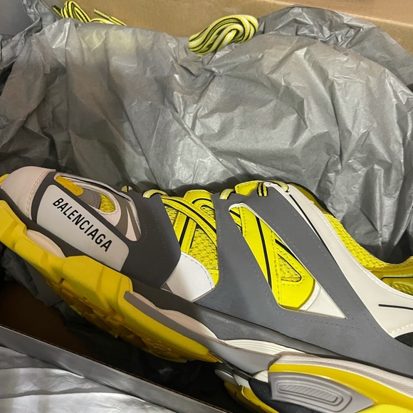 balenciaga sneakers - Picture 1 of 9